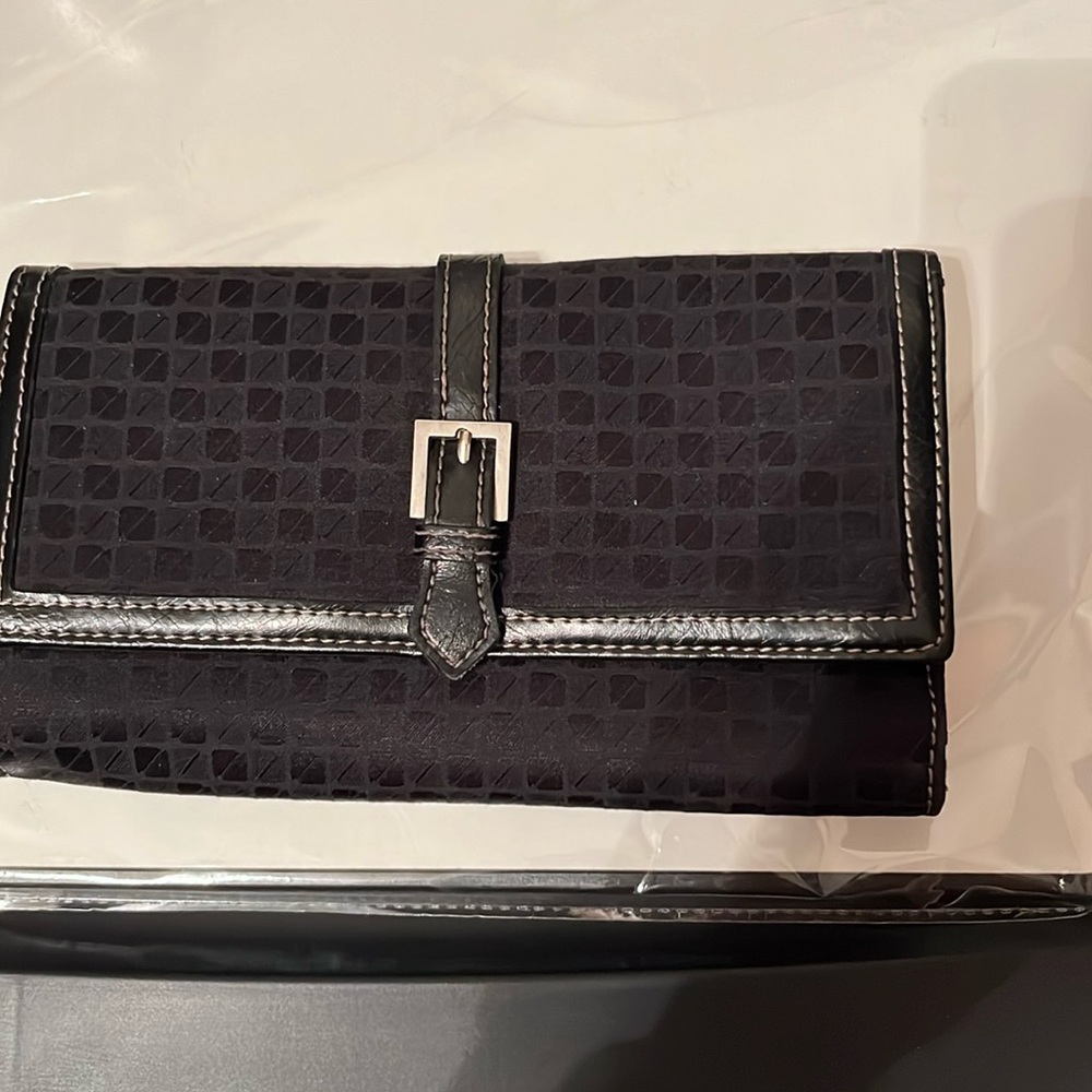 Nine West wallet